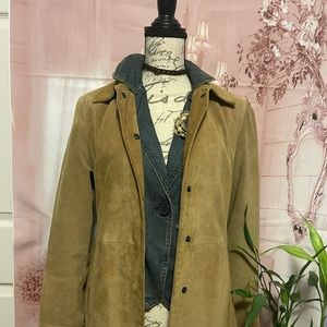 Banana Republic Genuine Suede Vintage 2 Pocket Coat with Belt in light Brown